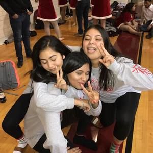 Meet your Posher, Monica